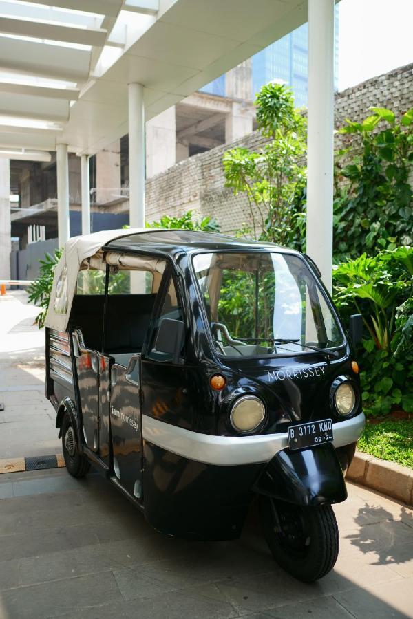 Morrissey Hotel Residences Jakarta Exterior photo